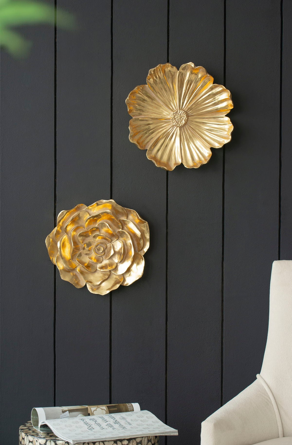 Rose Hanging Resin Wall Accents (Set of 2) - Gold
