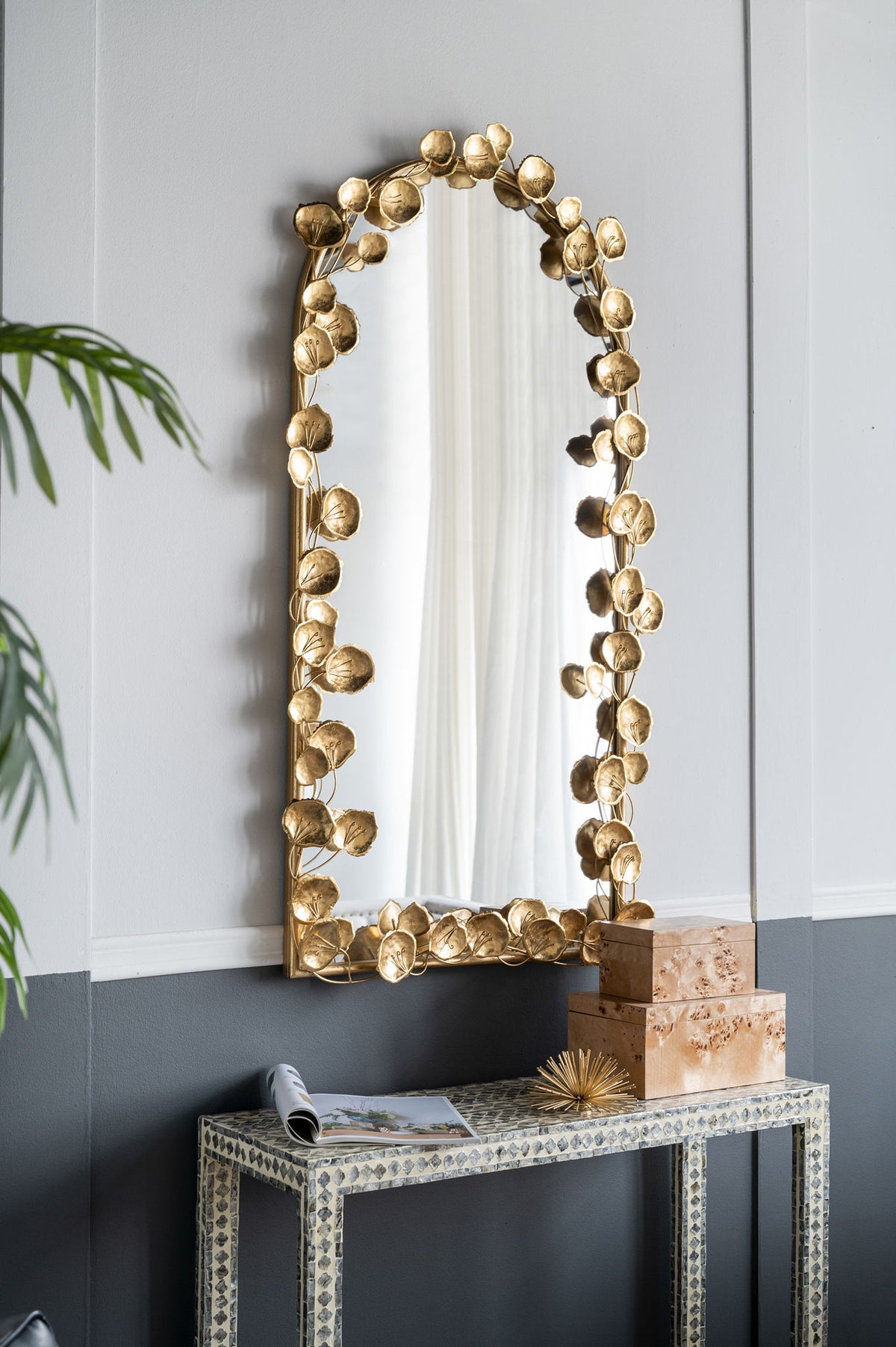 Full Length Arched Wall Mirror With en Leaf Accents Decorative Mirror For Living Room Bedroom - Gold
