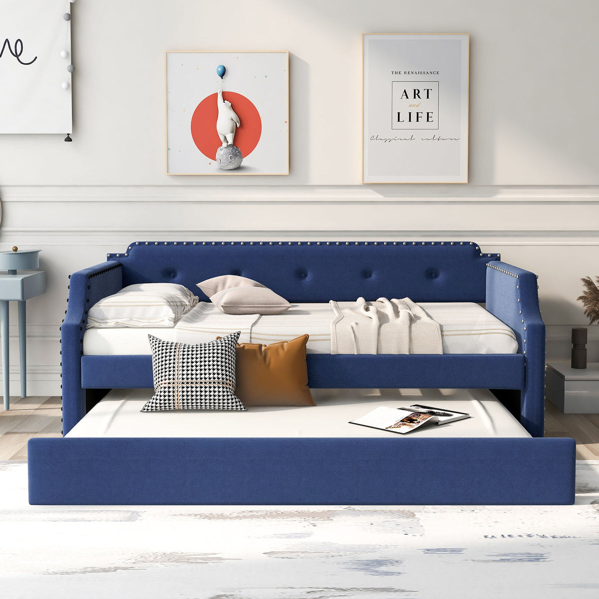 Upholstered Daybed With Trundle