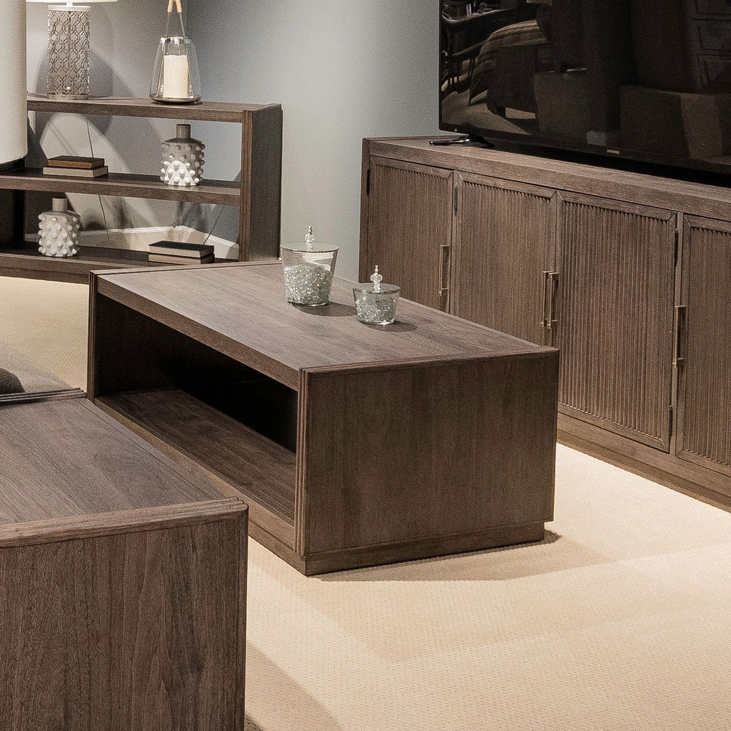 Modern Edge - Table