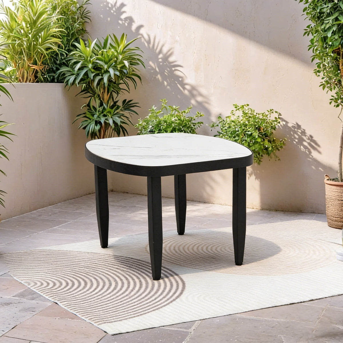 Outdoor Elegance Table, Rounded Corners